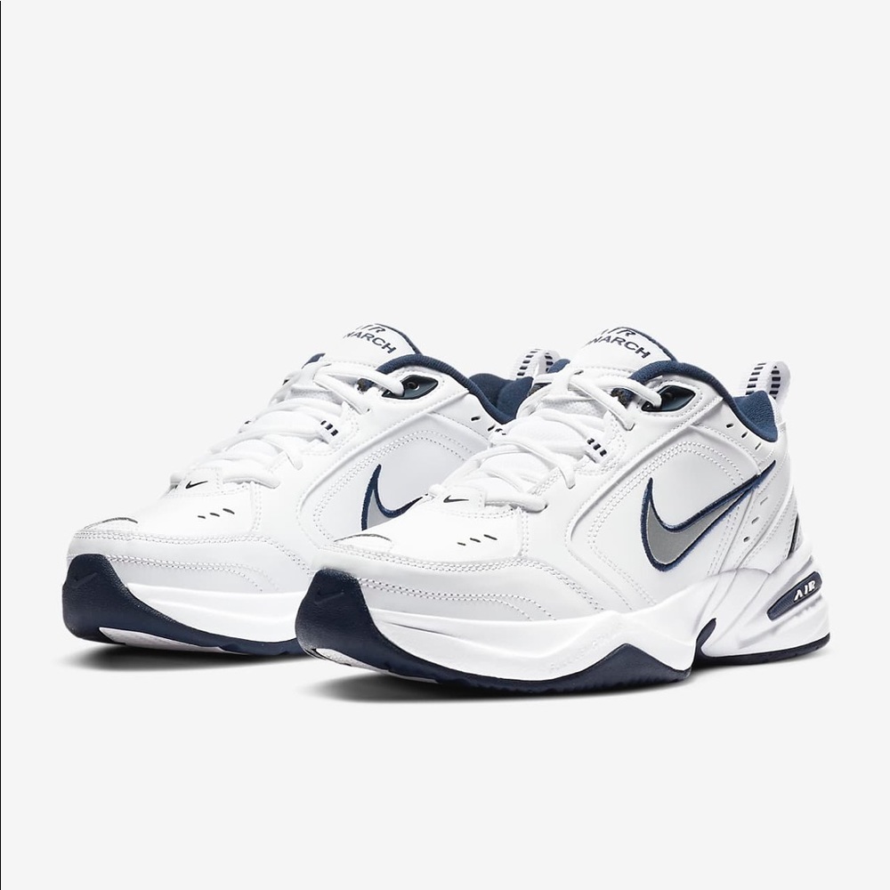 Nike air monarch iv